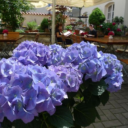 Hotel-Restaurant Roter Ochsen Lauchheim Экстерьер фото