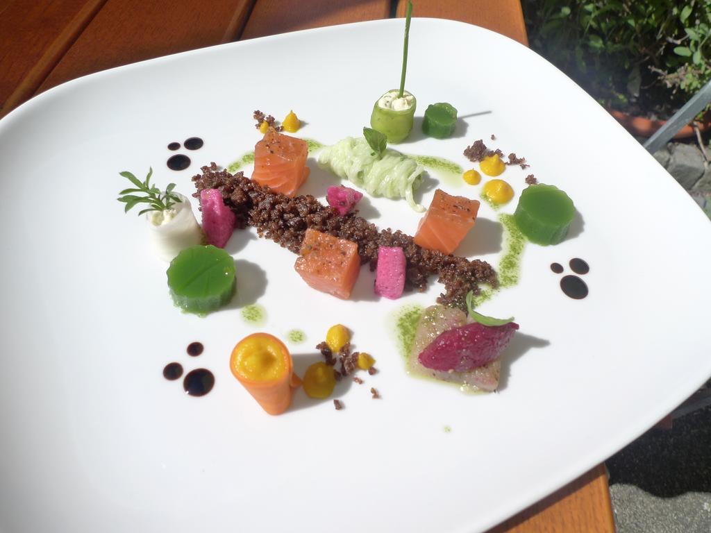 Hotel-Restaurant Roter Ochsen Lauchheim Экстерьер фото